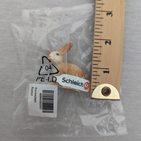 Schleich Rabbit farm animal BNIB - Picture 2 of 2